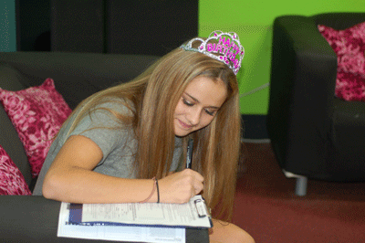 Doin her paperwork like a good girl