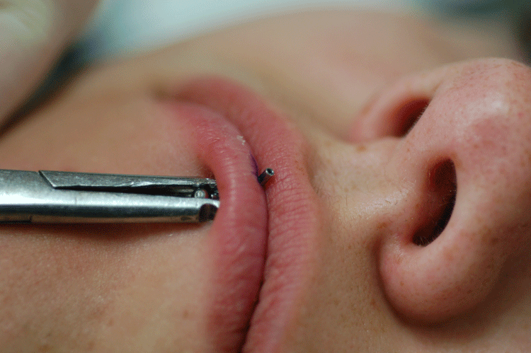 Nice internally threaded curved barbell..that's the good stuff!